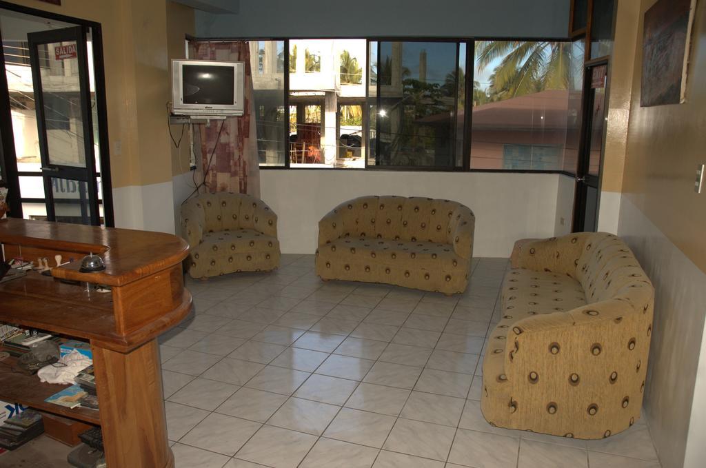 Hostal La Isla Del Descanso Puerto Villamil Exterior photo